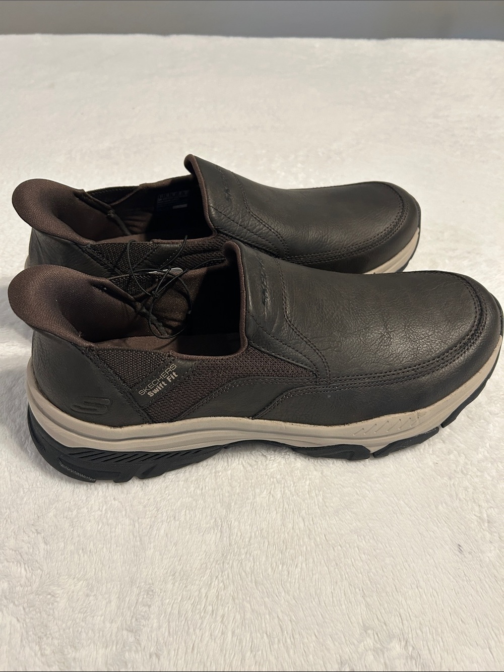 Skechers Men’s hands free swift fit Izaiah slip on Sneakers loafers SZ 11